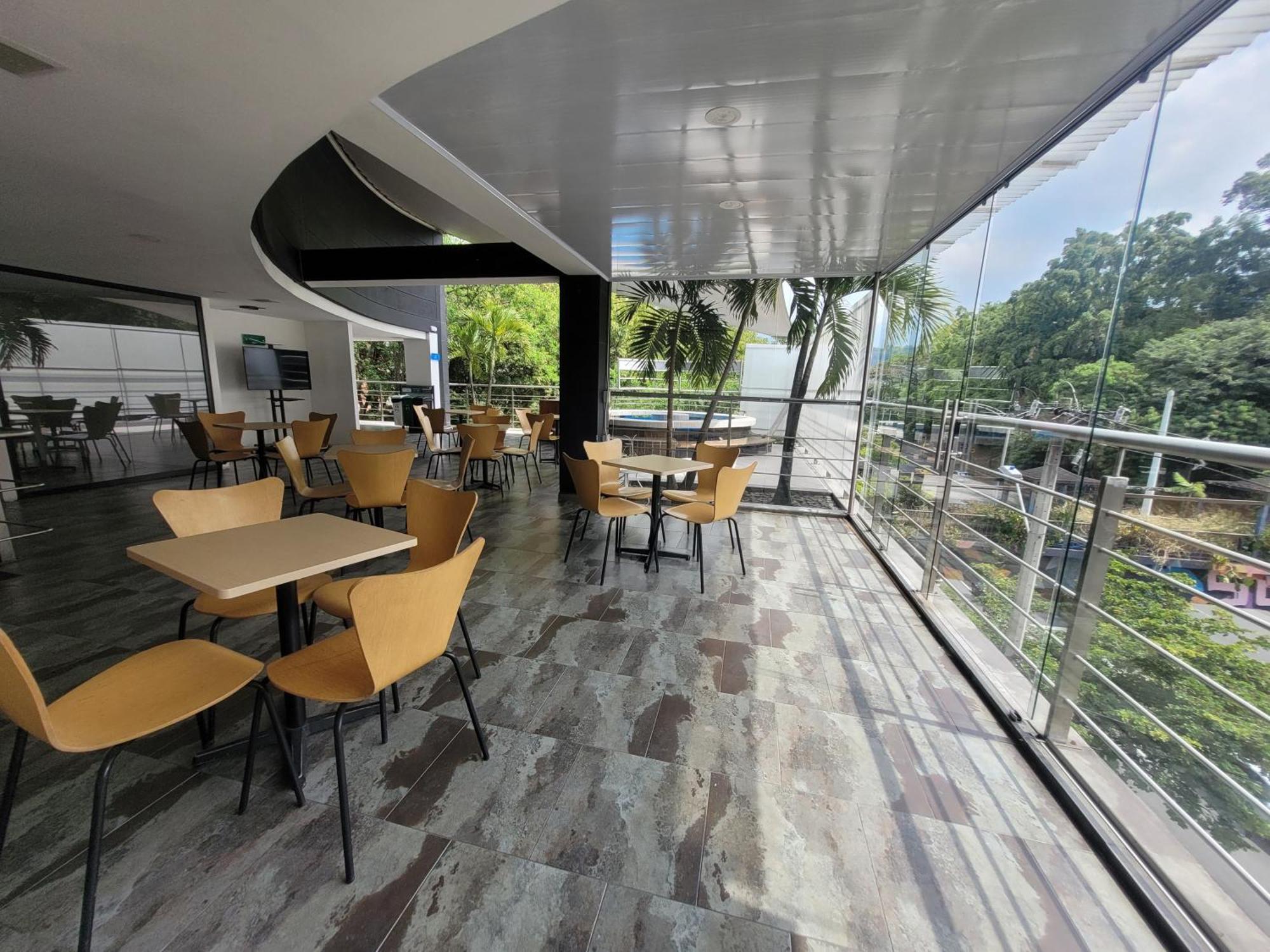 Hotel Med 33 Medellin Exterior photo